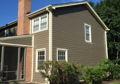 Revitalize Your Home’s Exterior: Why Re-Siding is the Smart Choice blog image